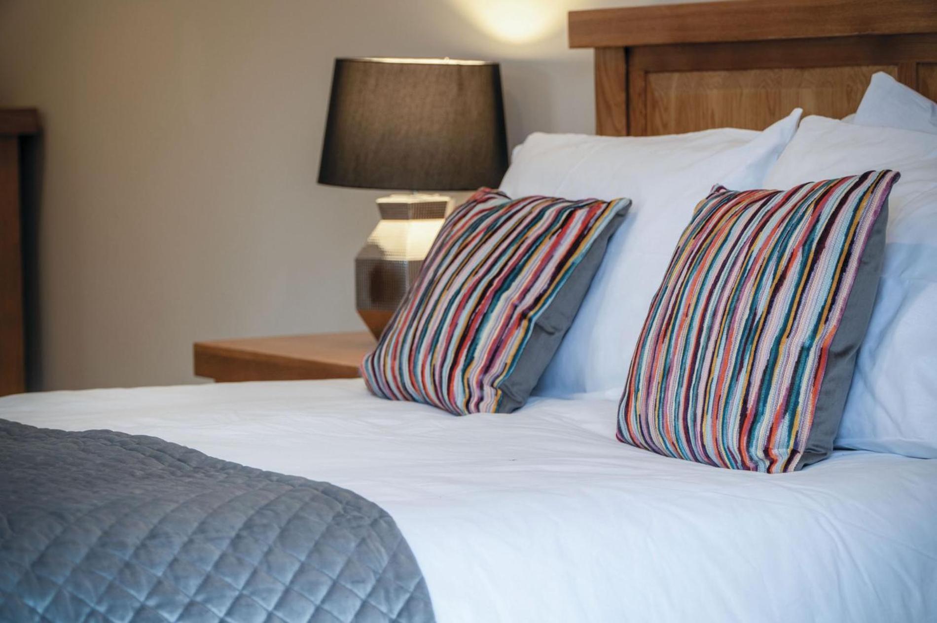 Suite 7 - Sleeping Giant Hotel - Pen Y Cae Inn Brecon Exterior photo