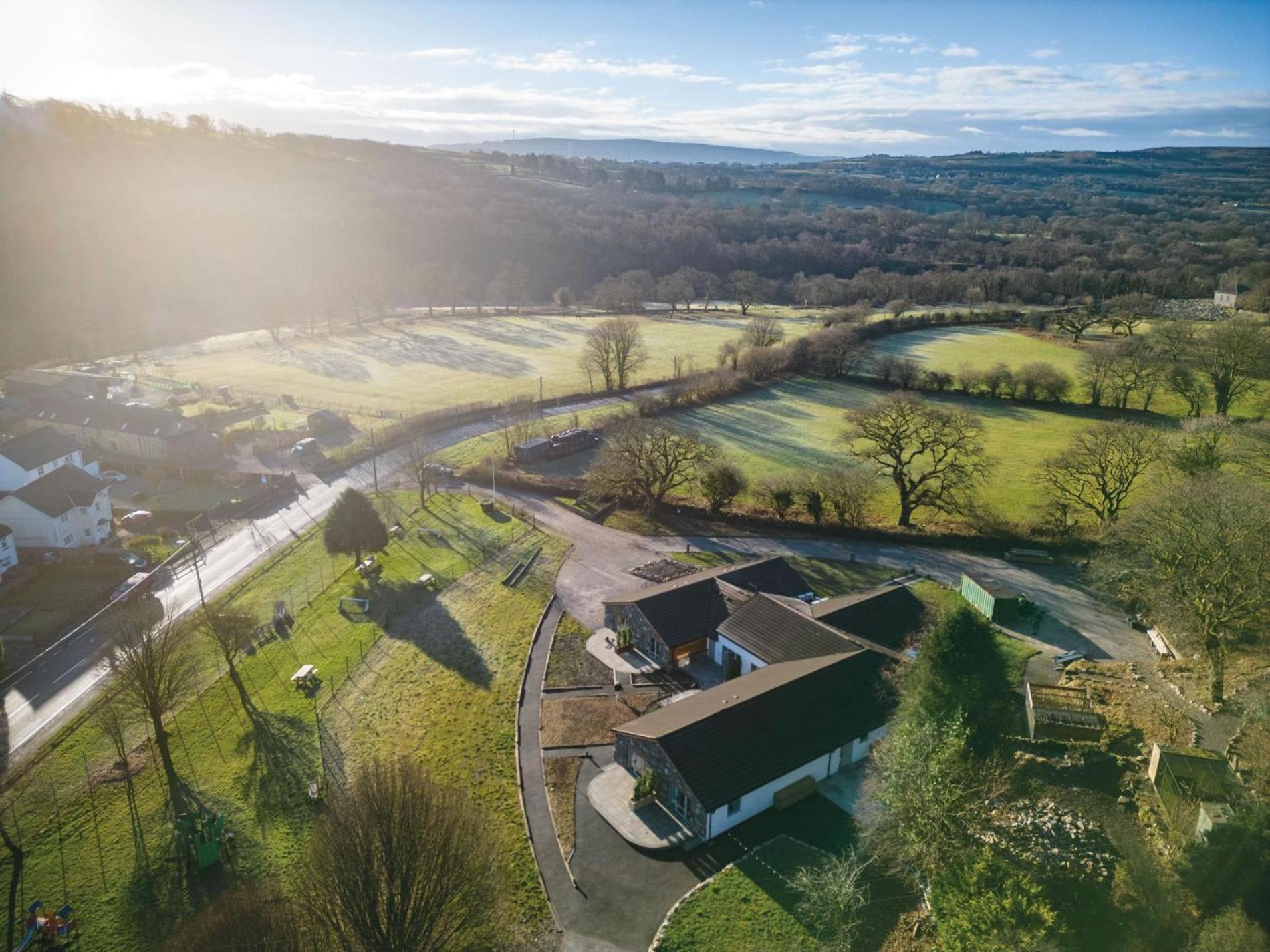Suite 7 - Sleeping Giant Hotel - Pen Y Cae Inn Brecon Exterior photo