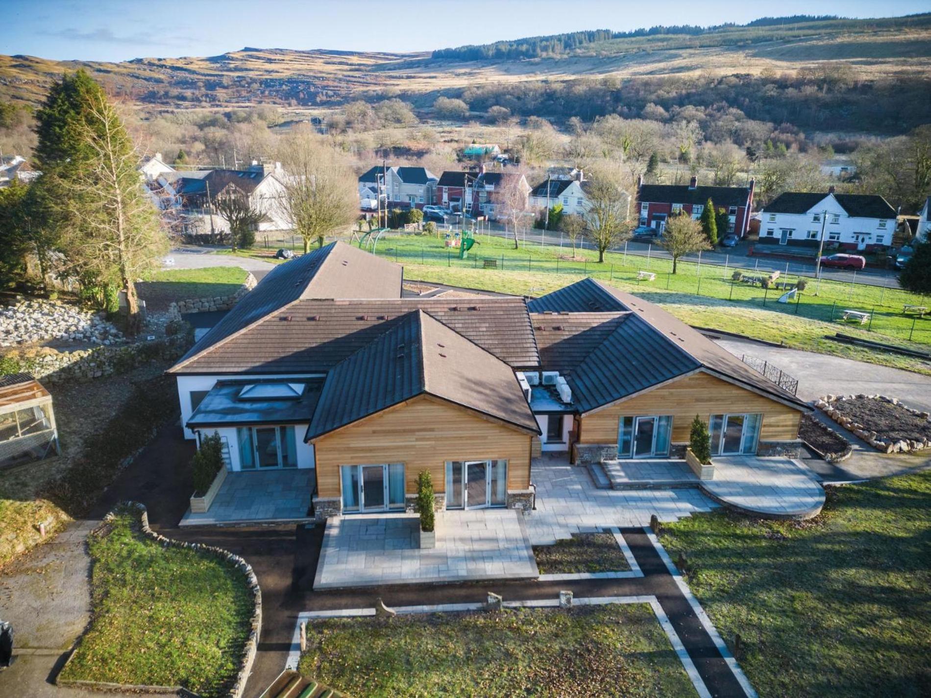Suite 7 - Sleeping Giant Hotel - Pen Y Cae Inn Brecon Exterior photo
