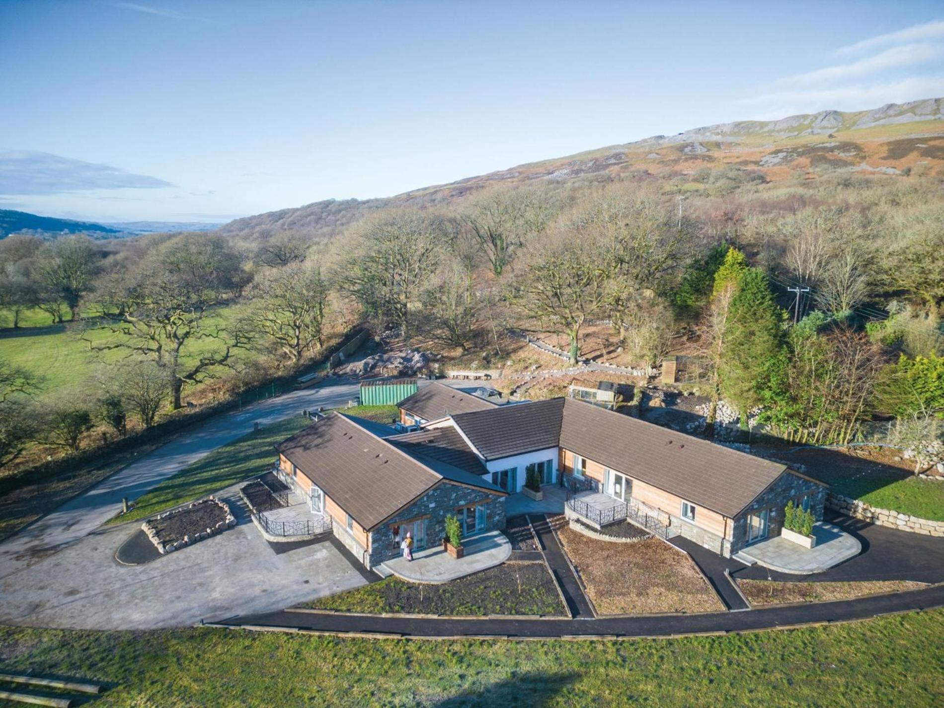 Suite 7 - Sleeping Giant Hotel - Pen Y Cae Inn Brecon Exterior photo